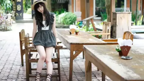 工人练就超强腹肌