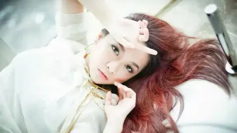 小男孩高速路边如厕追车迷失