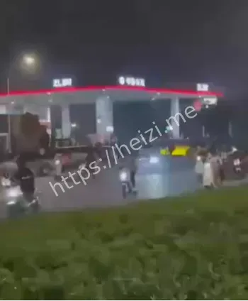 中鲁石化加油站