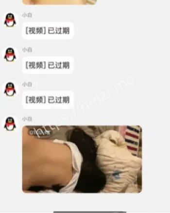 清纯学生反差惊人