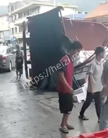 货车撞人致死细节