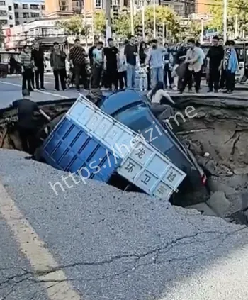 黄河路路口交通管制