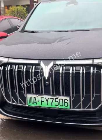 男子5小时停车2100万