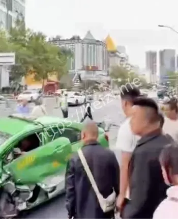 新华大道连环撞车事件