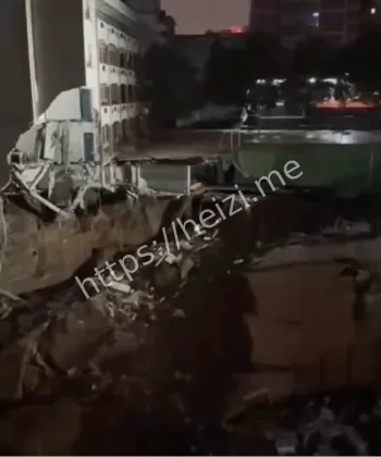 邵阳学校围墙操场深夜坍塌