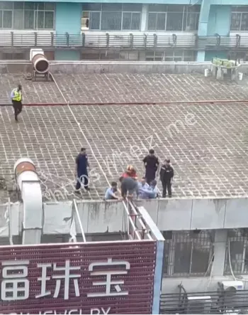 深圳罗湖水贝跳楼事件