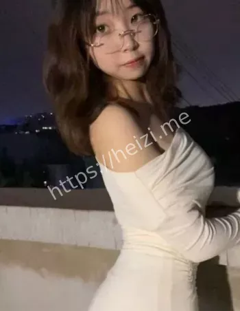 高颜值清纯校花人设