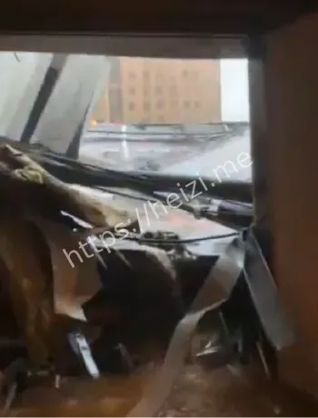 四家酒宴现场狼藉