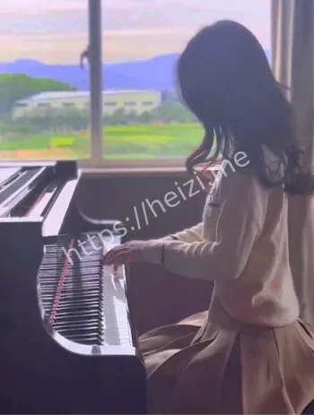 广州高校老师飙高音爆红