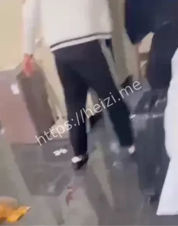 黑衣男子劝架抢救无效真相