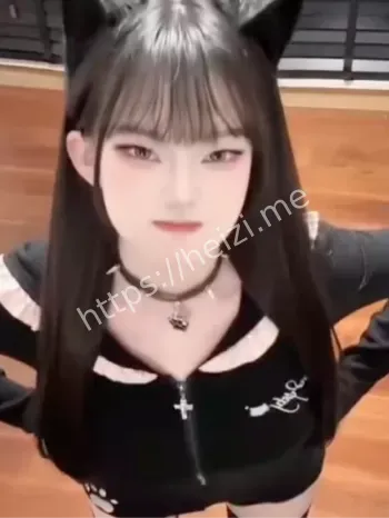 抖音博主AI合成视频流出